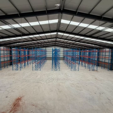 Depósito en Alquiler de 1500 m2 - EBAPI PARQUE INDUSTRIAL