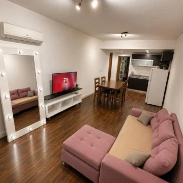 Venta Departamento 2 ambientes Monserrat con pileta