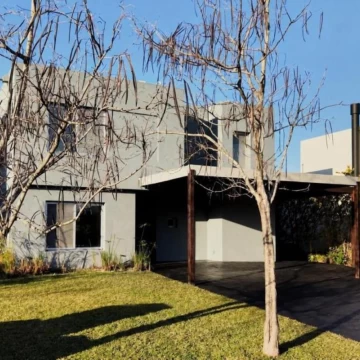Casa - Los Alisos