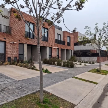 CASA EN VENTA EN SANTA ANA JOVEN