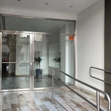 Amplio Departamento de 70,51 m² Totales | Primer Piso | A Metros de Floresta