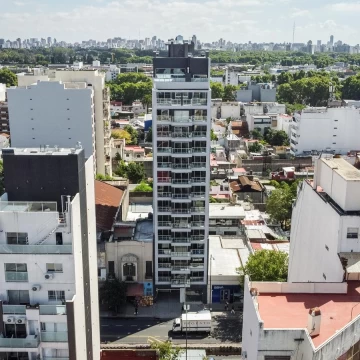 Venta Departamento 2 ambientes Piso alto. Full Amenities.