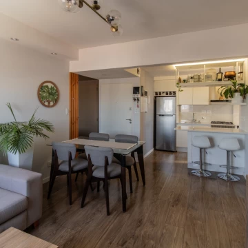Tres ambientes reciclado a nuevo. Vista abierta. Monte Castro. Apto Crédito