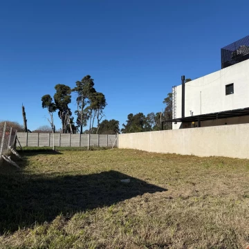 Terreno en venta en barrio abierto en Del Viso, Pilar