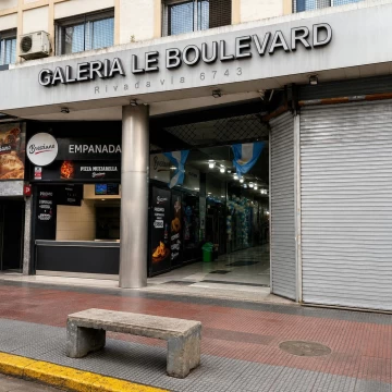LOCAL EN GALERIA LE BOULEVARD - ZONA COMERCIAL