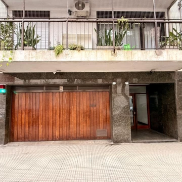 Dos ambientes en Colegiales/Belgrano media cuadra del subte y Metrobus | Oportunidad de inversión