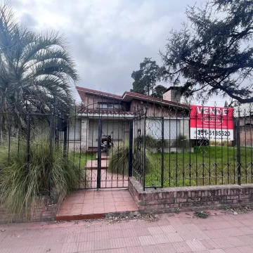 Casa en Granja De Funes