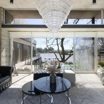 Venta casa 8 ambientes Santa Catalina Tigre