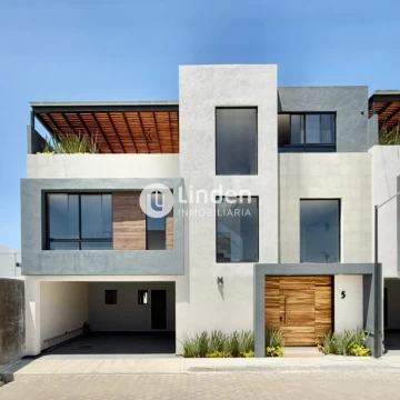 CASA EN VENTA EN RESIDENCIAL MULIX 3418, ZONA SANTIAGO MOMOXPAN, CHOLULA