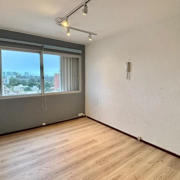 Apartamento 2 dormitorios sin muebles. Maldonado Centro