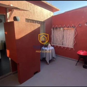 Casa en alquiler en Las Piedras con 2 dormitorios