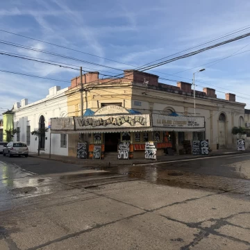 San Martin esq. Leon Guruciaga