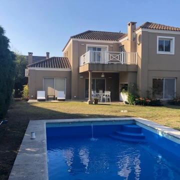 Casa en Las Glorietas