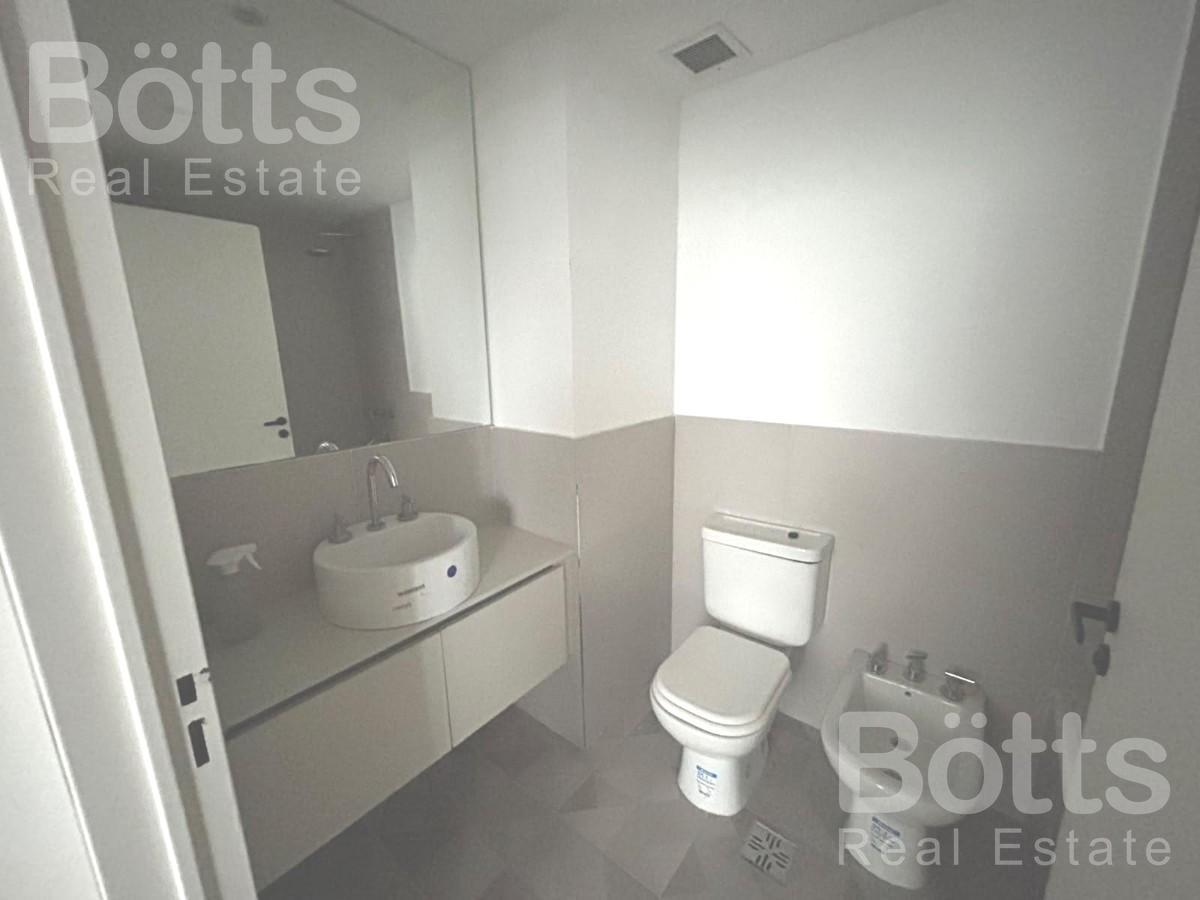 baño del dormitorio