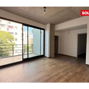 Departamento en Venta de 3 ambientes al frente - San Telmo