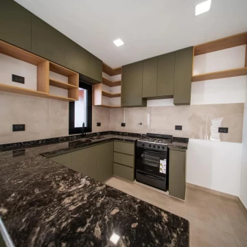 DUPLEX EN VENTA 3 DORMITORIOS, CAMPOS DE MANANTIALES . Financiado