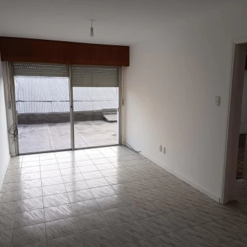 Apartamento reciclado en alquiler