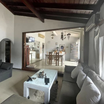 Venta Casa en Boulogne - con pileta y cochera