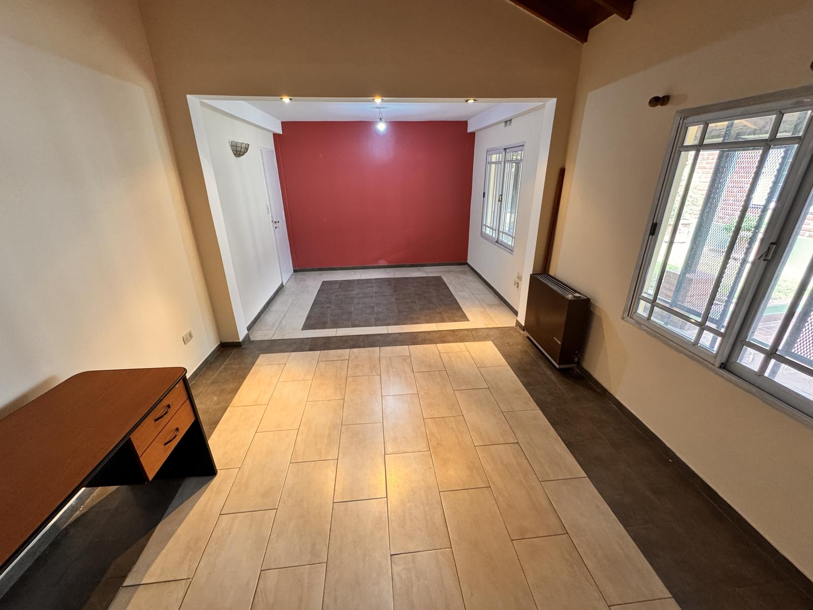 Venta Casa 4 Ambientes y Monoambiente con Cocheras Jardín Parrilla en Villa Celina - 4