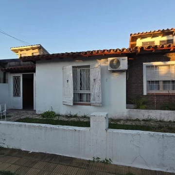 Chalet venta 4 ambientes Ituzaingó