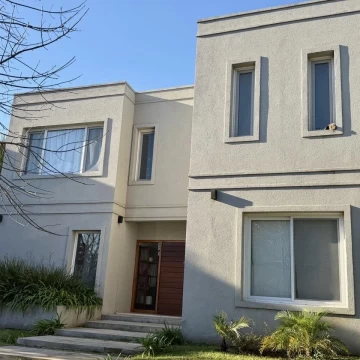 Oportunidad! Alquiler Casa 240m2 en Los Castaños, Nordelta.