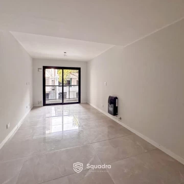 1784909555.jpg