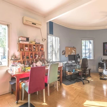 Venta Casa 5 ambientes de estilo | excelente estado| luz | detalles de calidad | Caballito