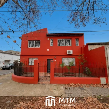 Casa en Alquiler Rosario, Barrio Parque.