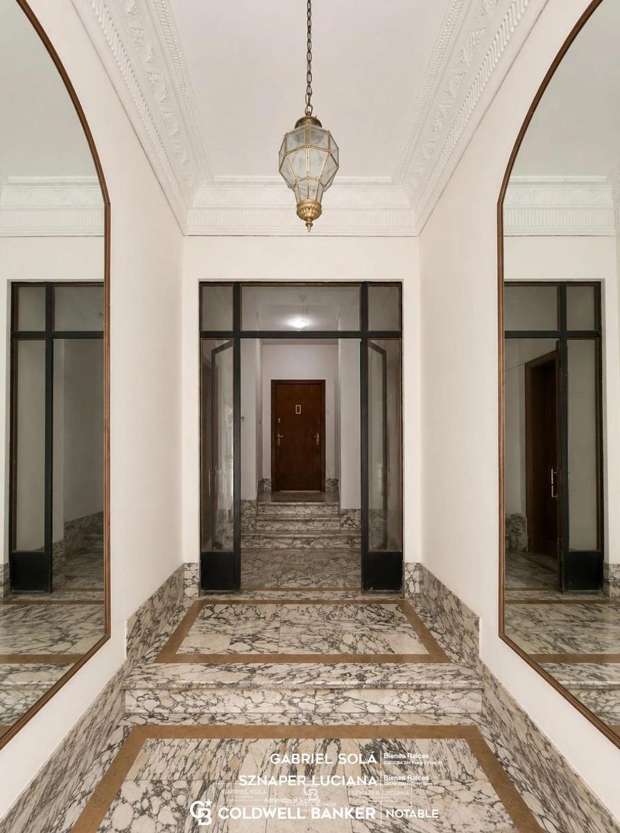 ENTRADA DEL EDIFICIO