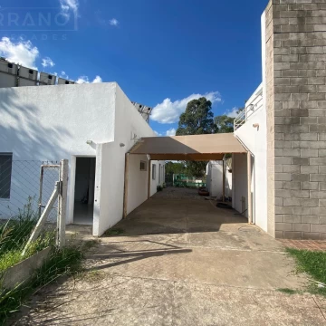 Venta local comercial y  casa, barrio los Pinos, colectora norte  km 73,  Exaltación de la Cruz