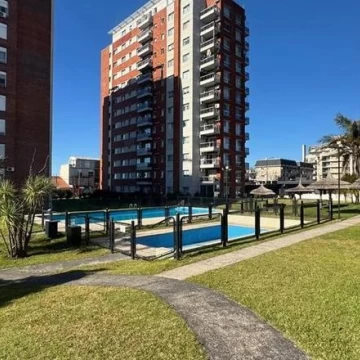 Venta Departamento 3 ambientes Bernal con Amenities 