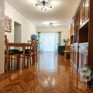 Semipiso 4 Ambientes con Cochera, Balcón y Cocina y baños Reciclados | Villa Santa Rita