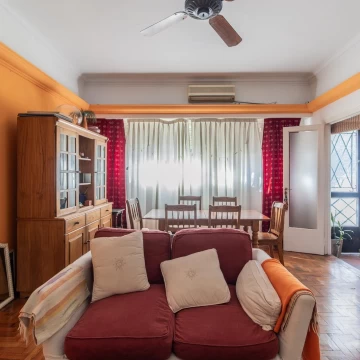 Venta PH Tipo Casa 3 Ambientes Divisible a 4 Terraza, Frente y Sin Expensas en Parque Avellaneda
