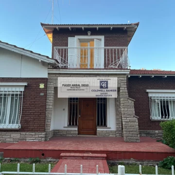 Chalet con estilo en San Rafael.