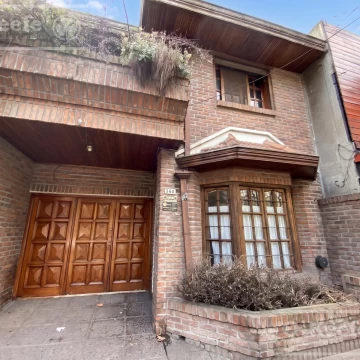 Duplex 4 ambientes en Venta- Quilmes- Plaza Conesa