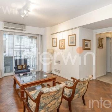 Departamento en Venta - 3 Ambientes - Dependencia - Balcón - Cochera - Recoleta