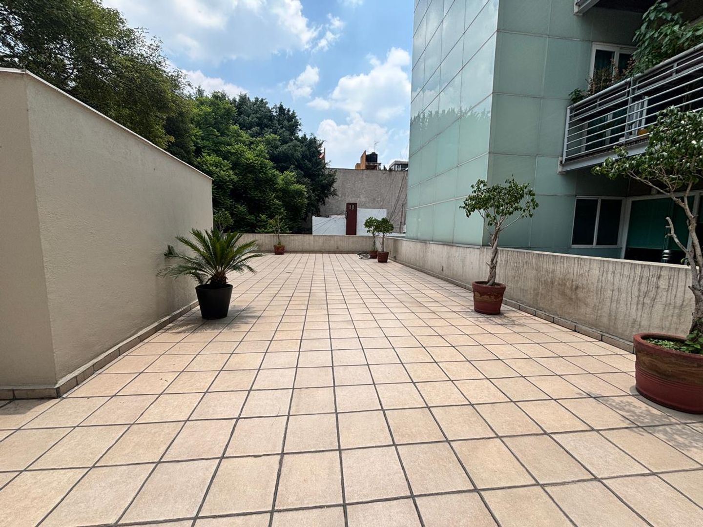 22 terraza.jpeg
