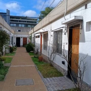 Aristóbulo del Valle 300