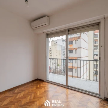 Departamento en Venta 3 ambientes con Balcon en Constitución Piso alto