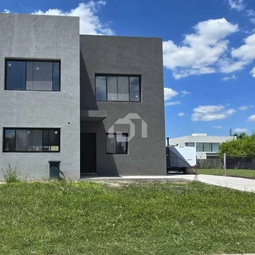 Casa  en Venta en Lagoon Pilar, Pilar, G.B.A. Zona Norte