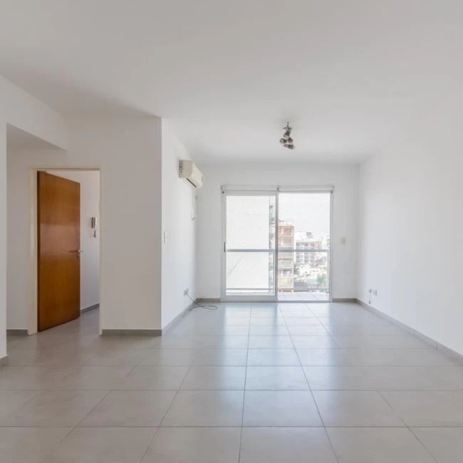 DEPARTAMENTO 2 AMBIENTES CON TERRAZA PROPIA