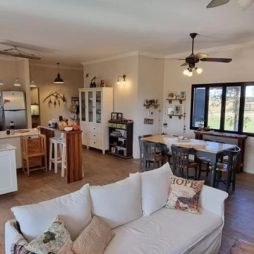 Venta casa chacra 4 ambientes Barrio La Catalina Carlos Keen Lujan