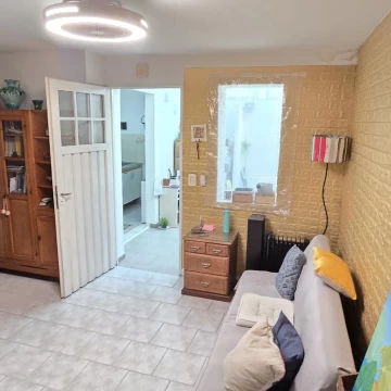 Venta PH 2 ambientes en Barracas