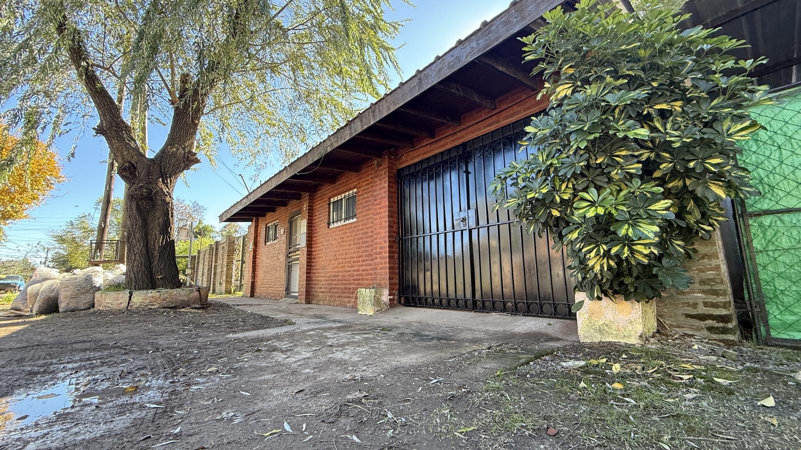 VENTA CASA 4 AMBIENTES PATIO ALTILLO PARQUE LELOIR ITUZAINGO - Principal