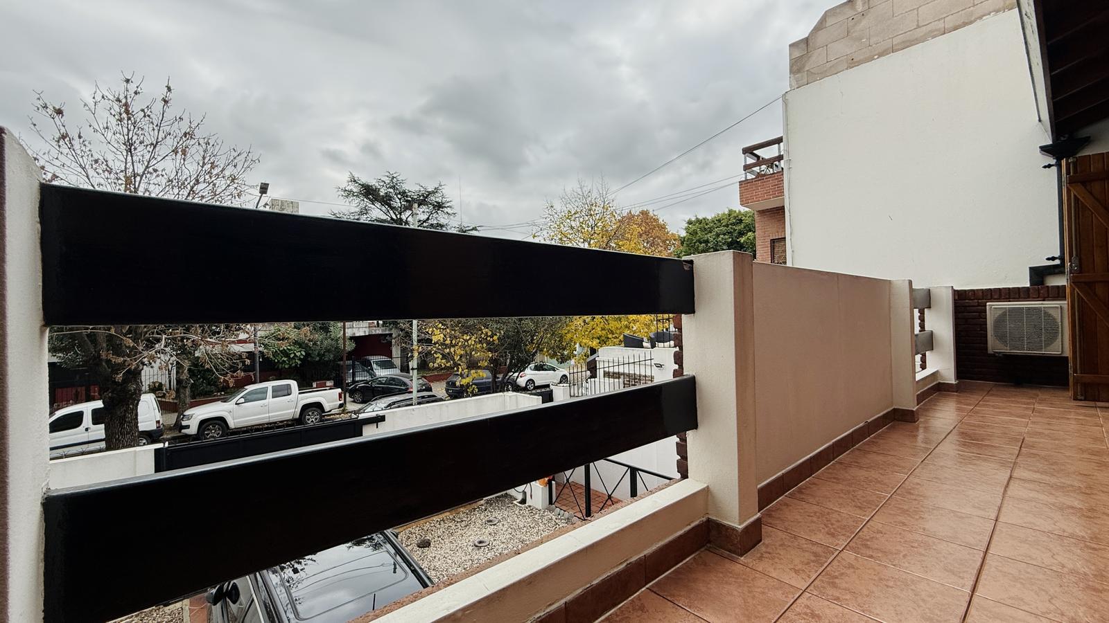 Balcón corrido en las habitaciones secundarias