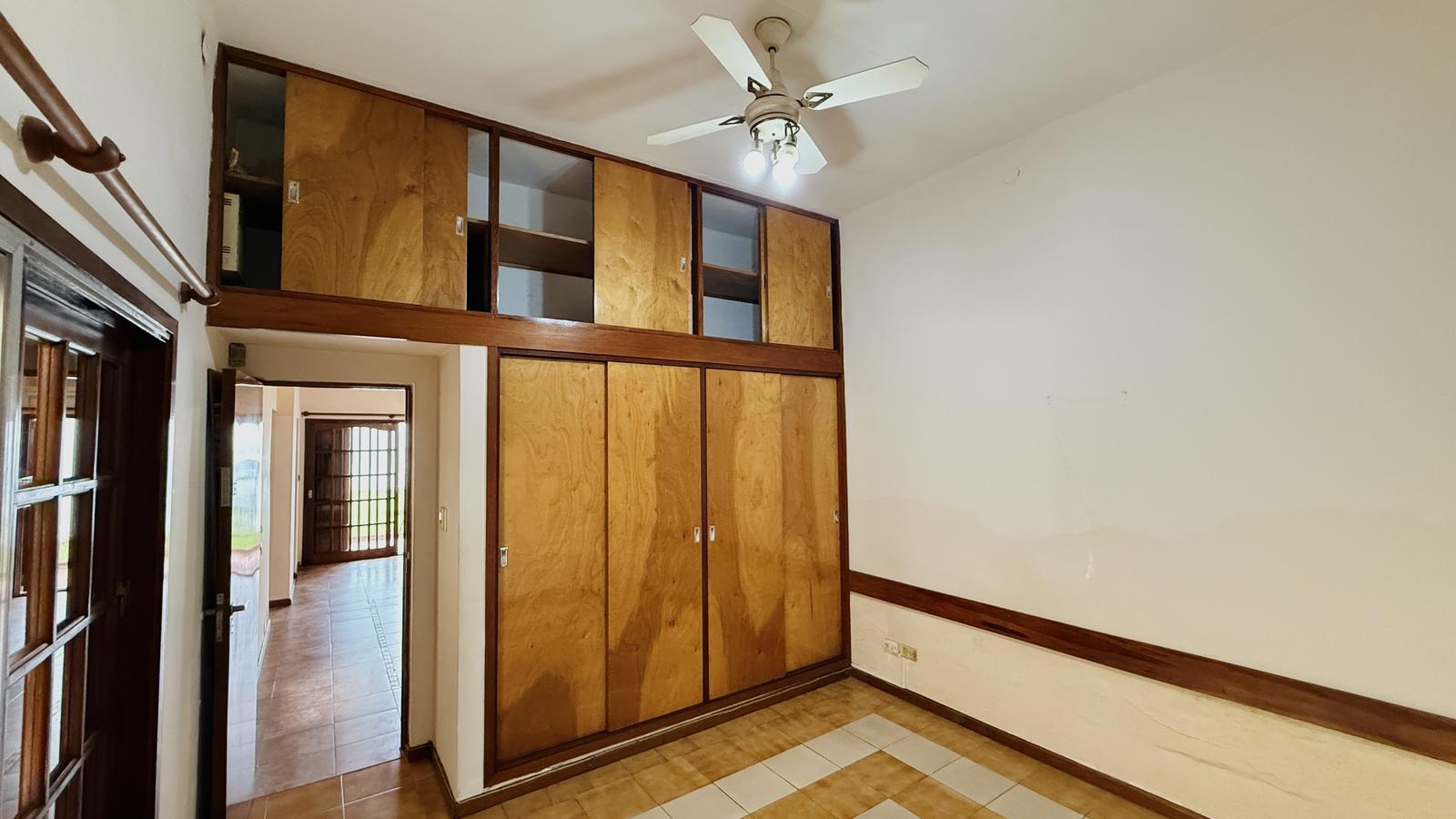 habitación principal con placard  de la segunda vivienda