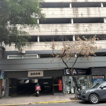 VENTA COCHERA FIJA EN RECOLETA SEGURIDAD 24 HS