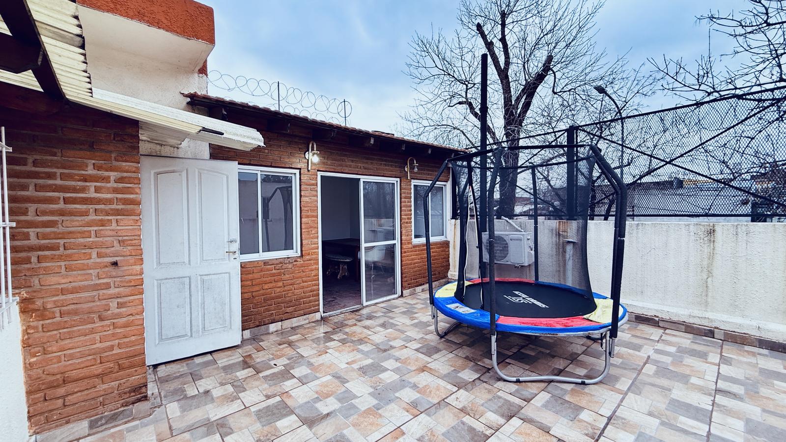 Terraza descubierta vista a Quincho