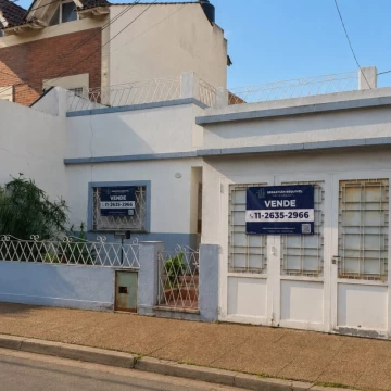 Oportunidad inversor -Lote  8,66x 42 -Casa a reciclar