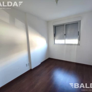 1785161179.jpg